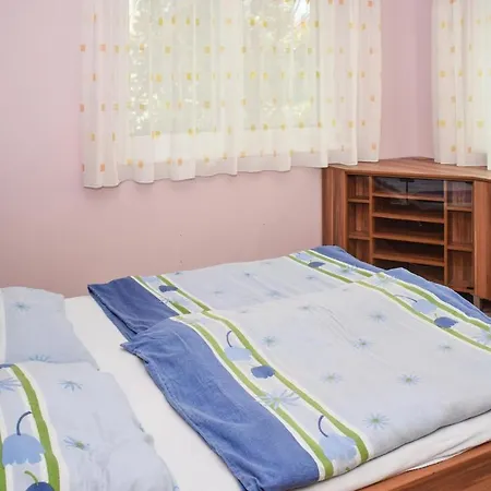 Six-bedroom Holiday In *